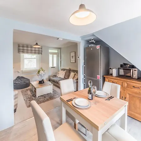 Beeswax Holiday home Dalton in Furness
